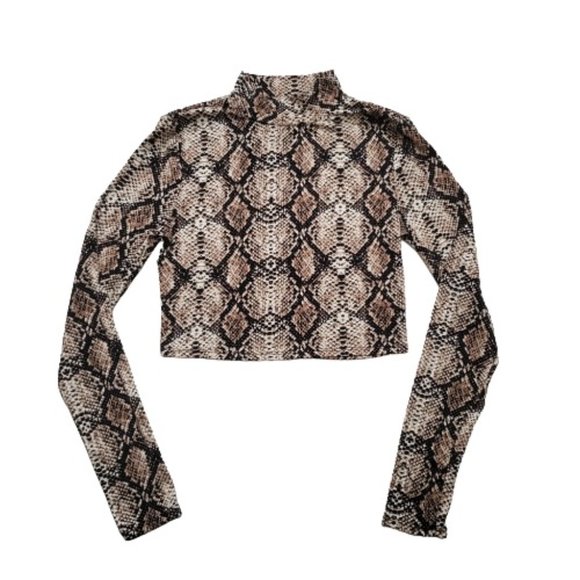 Forever 21 Women's Snake Print Mock Neck Crop Long Sleeve Top Size Medium - Picture 5 of 16